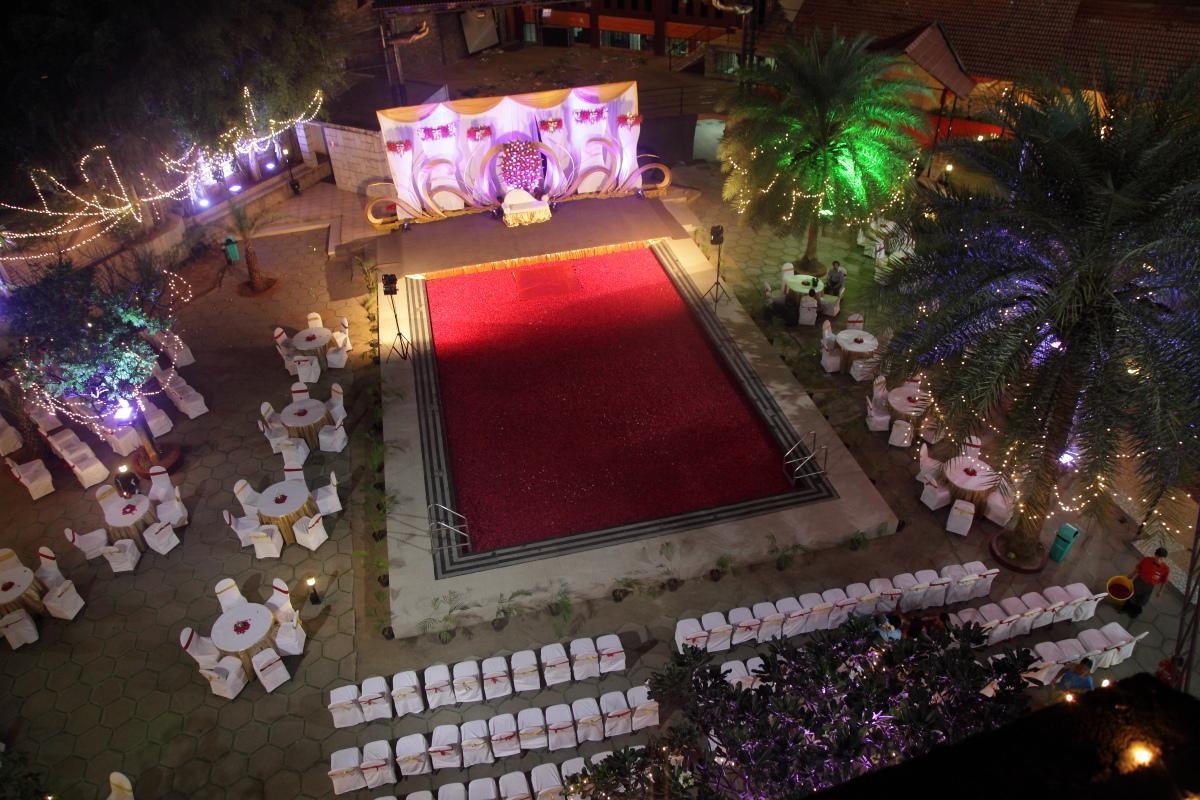 Hotel The Club Bangalore Exterior foto
